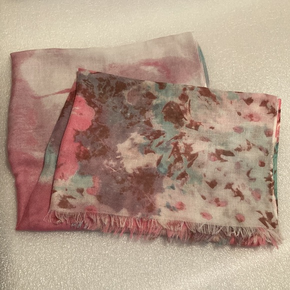 NWOT - Multi-Coloured Rectangular Pashmina Scarf With Soft Fringes - Picture 2 of 9